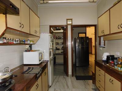 Kitchen Image of 3200 Sq.ft 5 BHK Villa for sale in Sector 14 Noida for Rs. 98500000