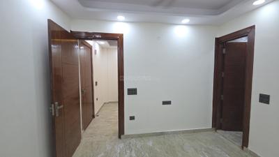 Bedroom Image of 900 Sq.ft 3 BHK Builder Floor for sale in Laxmi Nagar New Delhi for Rs. 11000000