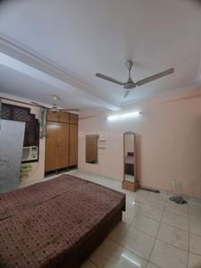 Bedroom Image of 1350 Sq.ft 2 BHK Builder Floor for rent in Naraina New Delhi for Rs. 36000
