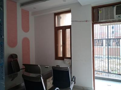 Bedroom Image of 1050 Sq.ft 2 BHK Apartment / Flat for sale in Avenue 1, Sector 73 Noida for Rs. 3400000