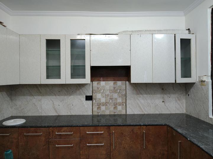 Jai chanda Associate Main Image 1