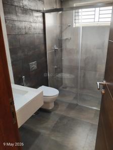 Image of 2100 Sq.ft 3 BHK Villa for rent in Thrippunithura, Kochi for Rs. 100000