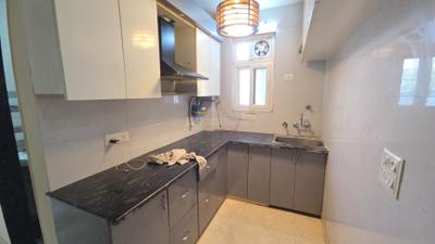 Kitchen Image of 915 Sq.ft 3 BHK Builder Floor for rent in Sector 14 Dwarka New Delhi for Rs. 26500