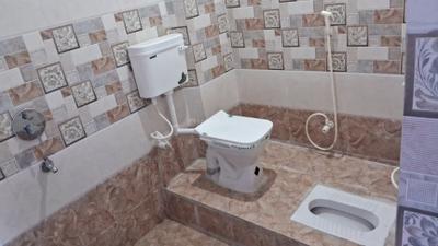 Bathroom Image of 800 Sq.ft 2 BHK Builder Floor for rent in Sipara Patna for Rs. 8500