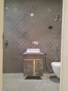 Common Bathroom Image of 2500 Sq.ft 4 BHK Builder Floor for sale in Green Field Colony Faridabad for Rs. 24500000