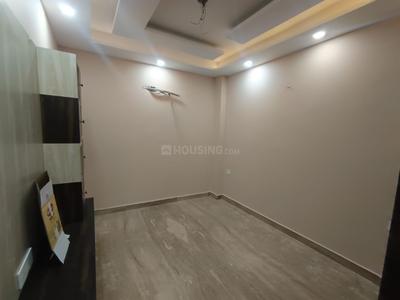 Bedroom Image of 1100 Sq.ft 3 BHK Builder Floor for rent in Sector 5 Rohini New Delhi for Rs. 38000