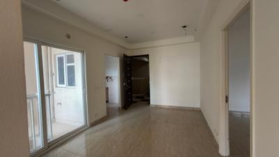 Living Room Image of 1075 Sq.ft 2 BHK Apartment / Flat for rent in Gaur City 7th Avenue, Noida Extension Greater Noida for Rs. 20400