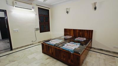 Bedroom Image of 1200 Sq.ft 3 BHK Builder Floor for rent in Swaraj Homes RWA Sant Nagar, Sant Nagar New Delhi for Rs. 60000
