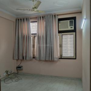 Bedroom Image of 950 Sq.ft 2 BHK Apartment / Flat for sale in Patparganj New Delhi for Rs. 14500000