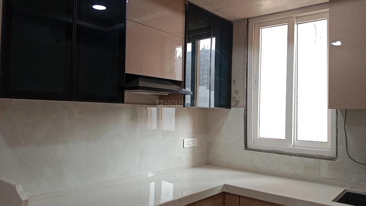 Vinayak Royal crysta Main Image 1