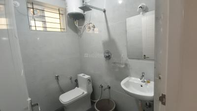 Bathroom Image of 900 Sq.ft 1 BHK Builder Floor for rent in Mahadevapura Bengaluru for Rs. 35200