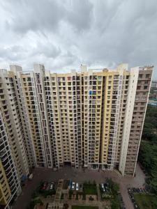 Image of 695 Sq.ft 2 BHK Apartment / Flat for rent in Runwal Gardens, Dombivli East, Thane for Rs. 18000