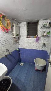 Bathroom Image of 550 Sq.ft 1 BHK Apartment / Flat for rent in Vijay Park, Kasarvadavali Thane for Rs. 20000