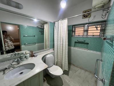 Bathroom Image of 2600 Sq.ft 3 BHK Apartment / Flat for rent in Vasanth Nagar Bengaluru for Rs. 145000