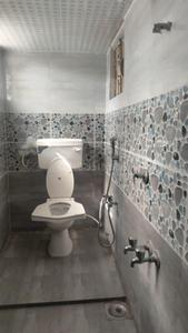 Bathroom Image of 150 Sq.ft 1 RK Builder Floor for rent in  Ishwarkrupa Apartment, Hatkeshwar Ahmedabad for Rs. 12000