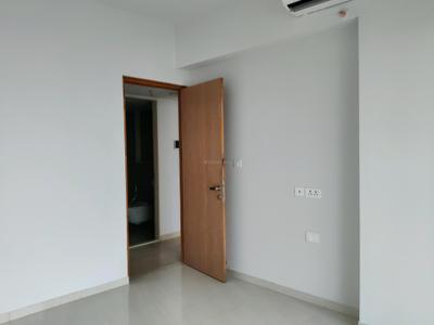 Bedroom Image of 1300 Sq.ft 3.5 BHK Apartment / Flat for sale in Lodha Regalia , Mulund East Mumbai for Rs. 33000000