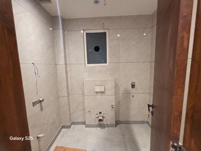 Image of 2250 Sq.ft 3 BHK Builder Floor for sale in Laxmi Nagar, New Delhi for Rs. 47000000