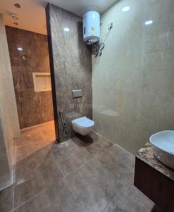 Bathroom Image of 2000 Sq.ft 3 BHK Apartment / Flat for rent in Raja Park Jaipur for Rs. 45000
