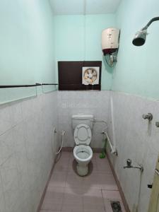 Bathroom Image of 450 Sq.ft 1 BHK Independent House for rent in Kelambakkam Chennai for Rs. 18000