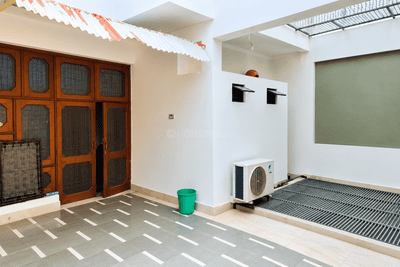 Image of 1500 Sq.ft 1 BHK Builder Floor for rent in Tajganj, Agra for Rs. 9800