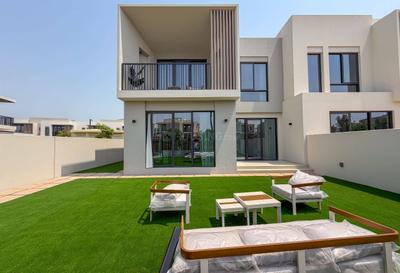 Image of 3385 Sq.ft 4 BHK Villa for rent in Jebel Ali Village, Dubai for Rs. 606667