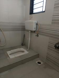 Common Bathroom Image of 730 Sq.ft 2 BHK Apartment / Flat for sale in Magarpatta Annex, Magarpatta City Pune for Rs. 12500000