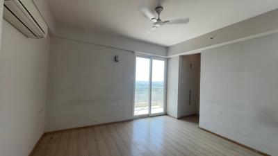 Bedroom Image of 2106 Sq.ft 3 BHK Apartment / Flat for sale in DLF The Ultima, Sector 81 Gurgaon for Rs. 36000000