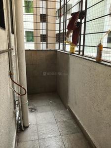 Balcony Image of 900 Sq.ft 2 BHK Apartment / Flat for rent in Magarpatta Iris, Magarpatta City Pune for Rs. 42000