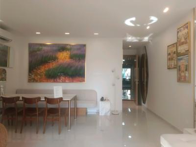 Living Room Image of 980 Sq.ft 2 BHK Apartment / Flat for sale in Ashwin Edmont Aurelia, Kandivali West Mumbai for Rs. 21600000
