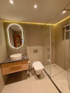 Bathroom Image of 3300 Sq.ft 3 BHK Apartment / Flat for rent in Lavelle Road Bengaluru for Rs. 250000