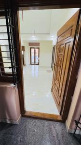 Image of 851 Sq.ft 2 BHK Apartment / Flat for rent in Iyyappanthangal, Chennai for Rs. 25000