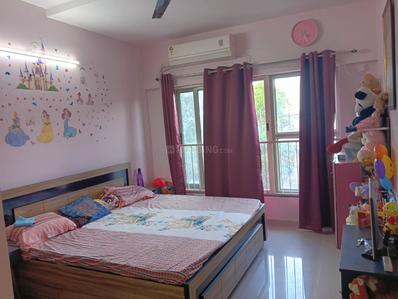 Bedroom Image of 1080 Sq.ft 2 BHK Apartment / Flat for rent in Adani The Meadows, Shantigram Ahmedabad for Rs. 30000