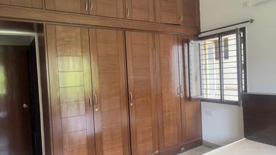 Bedroom Image of 1200 Sq.ft 2 BHK Apartment / Flat for rent in Domlur Layout Bengaluru for Rs. 50000