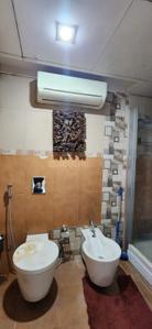 Bathroom Image of 2304 Sq.ft 3 BHK Villa for rent in Chembur Mumbai for Rs. 180000