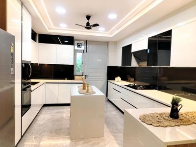 Kitchen Image of 4000 Sq.ft 5 BHK Builder Floor for sale in Palm Floors Sushant Lok 1, Sector 43 Gurgaon for Rs. 50000000