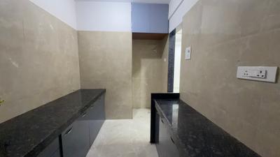 Kitchen Image of 950 Sq.ft 2.5 BHK Apartment / Flat for rent in Malad West Mumbai for Rs. 55000
