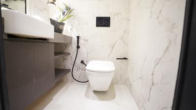 Bathroom Image of 800 Sq.ft 2 BHK Apartment / Flat for sale in Roswalt Raya, Chembur Mumbai for Rs. 22000000