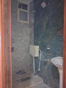 Common Bathroom Image of 950 Sq.ft 2 BHK Apartment / Flat for sale in Hark Sai Homes 4, Sector 49 Noida for Rs. 3900000