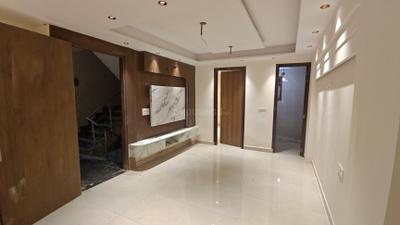 Living Room Image of 1050 Sq.ft 3 BHK Apartment / Flat for sale in Sultanpur New Delhi for Rs. 8450000