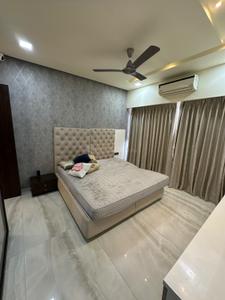 Bedroom Image of 1754 Sq.ft 4 BHK Apartment / Flat for rent in Runwal Elegante, Andheri West Mumbai for Rs. 370000