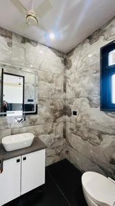 Bathroom Image of 1800 Sq.ft 3 BHK Builder Floor for sale in South City Floors 1, Sector 41 Gurgaon for Rs. 24000000