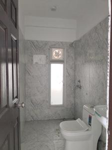 Common Bathroom Image of 970 Sq.ft 2 BHK Apartment / Flat for rent in Prateek Grand Carnesia, Siddharth Vihar Ghaziabad for Rs. 22000