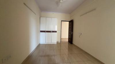 Bedroom Image of 1700 Sq.ft 3 BHK Apartment / Flat for rent in Gaurs Sports Wood, Sector 79 Noida for Rs. 40000