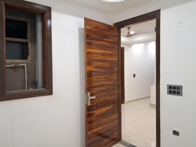 Bedroom Image of 1250 Sq.ft 3 BHK Apartment / Flat for sale in JMD Siddhi Vinayak, Sector 73 Noida for Rs. 6500000