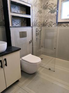 Common Bathroom Image of 2200 Sq.ft 3 BHK Builder Floor for sale in South City Floors 1, Sector 41 Gurgaon for Rs. 36000000