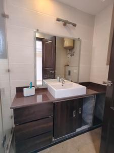 Bathroom Image of 2000 Sq.ft 3 BHK Builder Floor for sale in Green Park Extension New Delhi for Rs. 55000000
