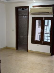 Bedroom Image of 1440 Sq.ft 3 BHK Builder Floor for rent in Kailash Colony New Delhi for Rs. 90000