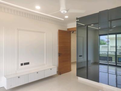 Bedroom Image of 3250 Sq.ft 4 BHK Builder Floor for sale in Sector 46 Faridabad for Rs. 39500000