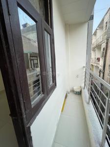 Balcony Image of 600 Sq.ft 2 BHK Apartment / Flat for rent in Sector 73 Noida for Rs. 21000