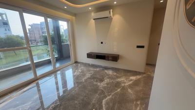 Living Room Image of 1500 Sq.ft 3 BHK Builder Floor for sale in Ansal Versalia, Sector 67 Gurgaon for Rs. 27000000